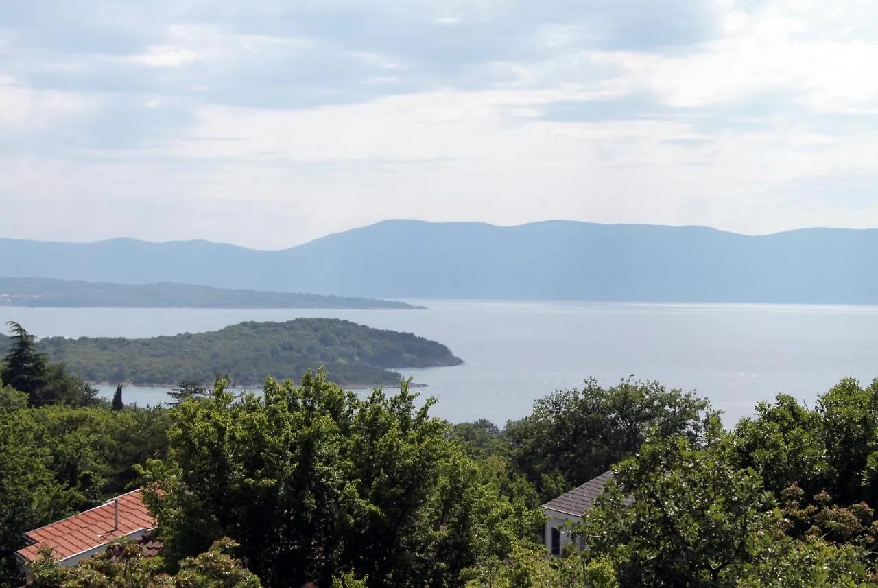 Guest house Apartments And Rooms With Parking Space Njivice, Krk - 5398