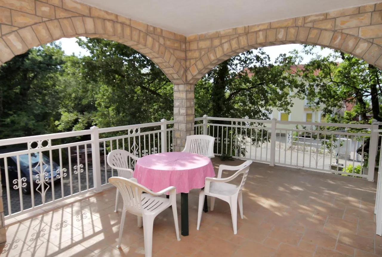 Apartments And Rooms With Parking Space Njivice, Krk - 5398 Guest house Njivice