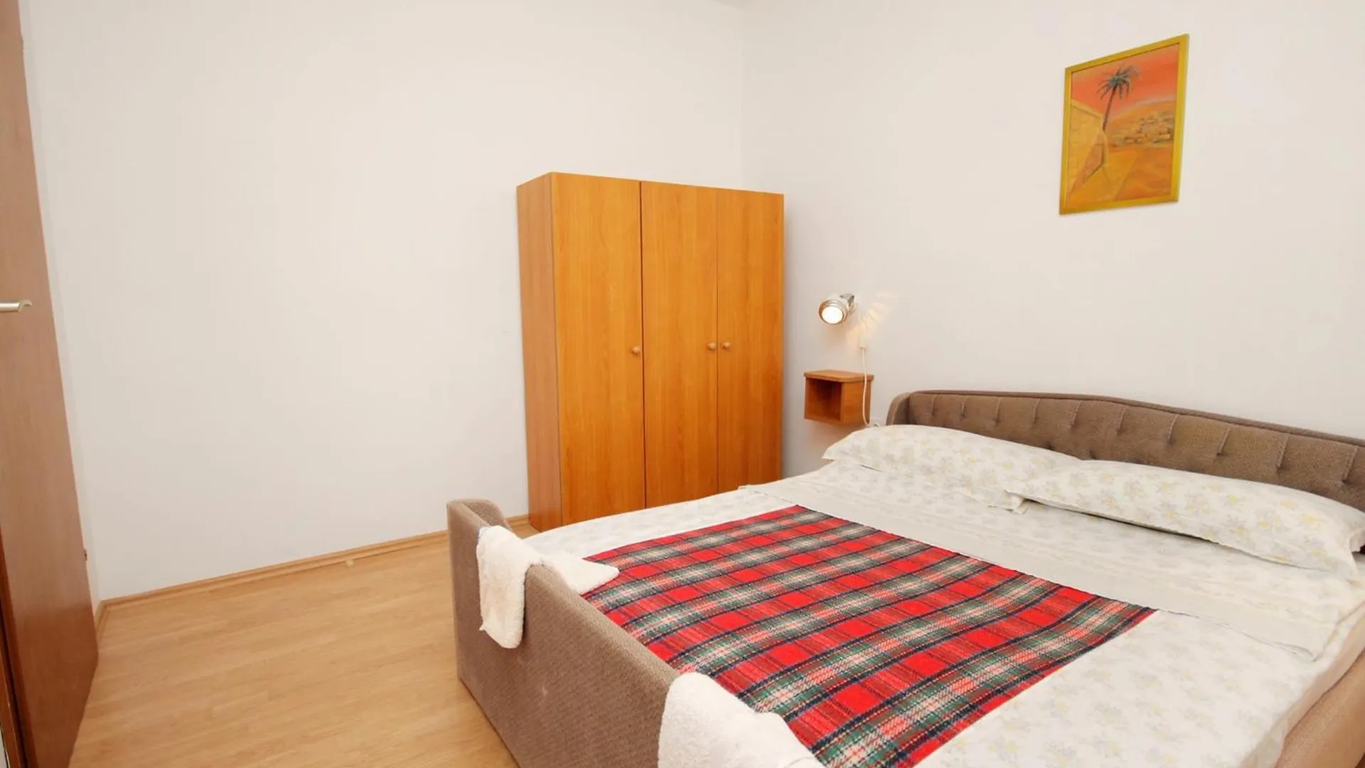 Apartments And Rooms With Parking Space Njivice, Krk - 5398 Croatia