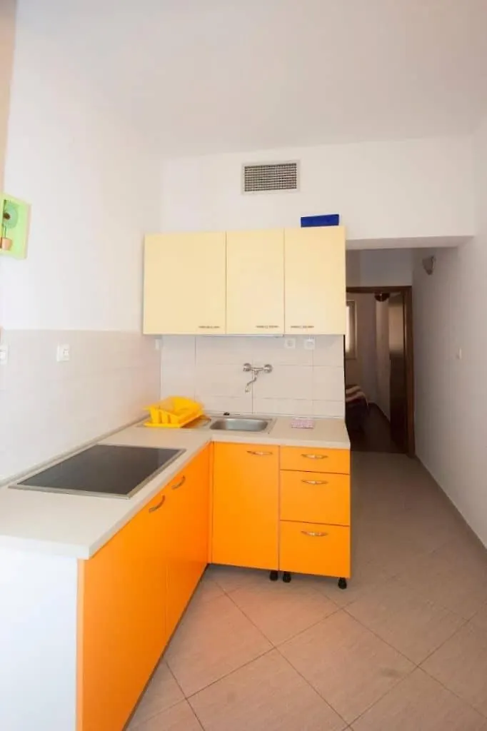 *** Guest house Apartments And Rooms With Parking Space Njivice, Krk - 5398 Croatia
